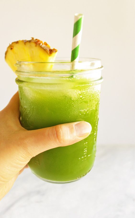 PINEAPPLE GREEN JUICE