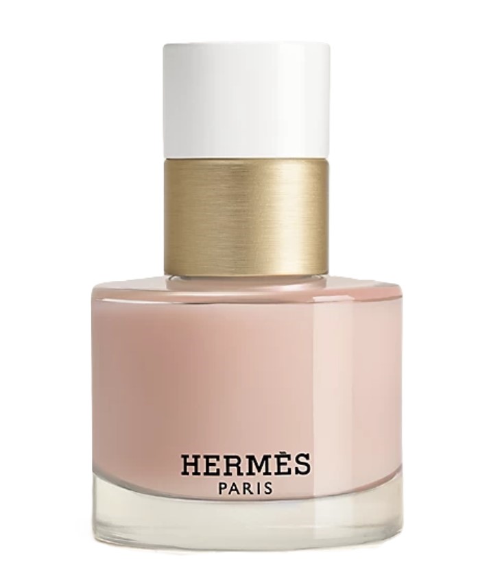 quiet luxury nude nail