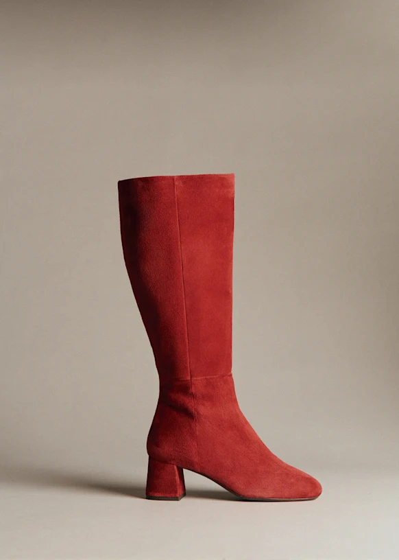 Knee-high boots for women: Sezane Claudia suede knee-high boots in terracotta Knee-high boots for women: Sezane Claudia suede knee-high boots in terracotta