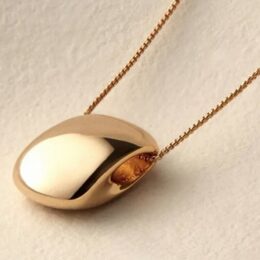 Joe Lioness outfits - Jenny Bird Leon gold pendant necklace