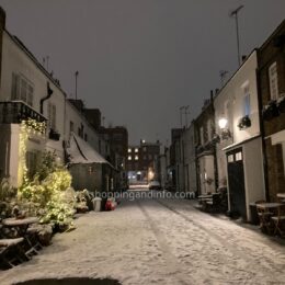 London winter holidays on a snowy mews