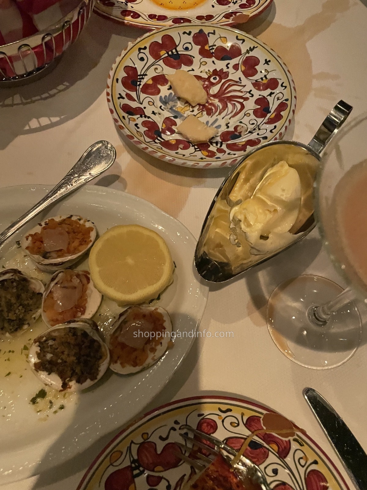Shellfish and painted plates at a Las Vegas dinner Shellfish and painted plates at a Las Vegas dinner