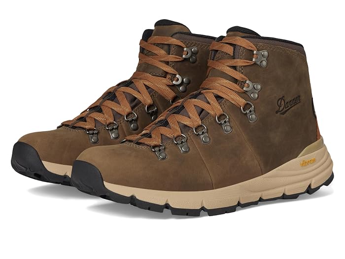 Danner Women's Mountain 600 Leaf in Chocolate Chip and Roasted Pecan - Joe Lioness outfits Danner Women's Mountain 600 Leaf in Chocolate Chip and Roasted Pecan - Joe Lioness outfits
