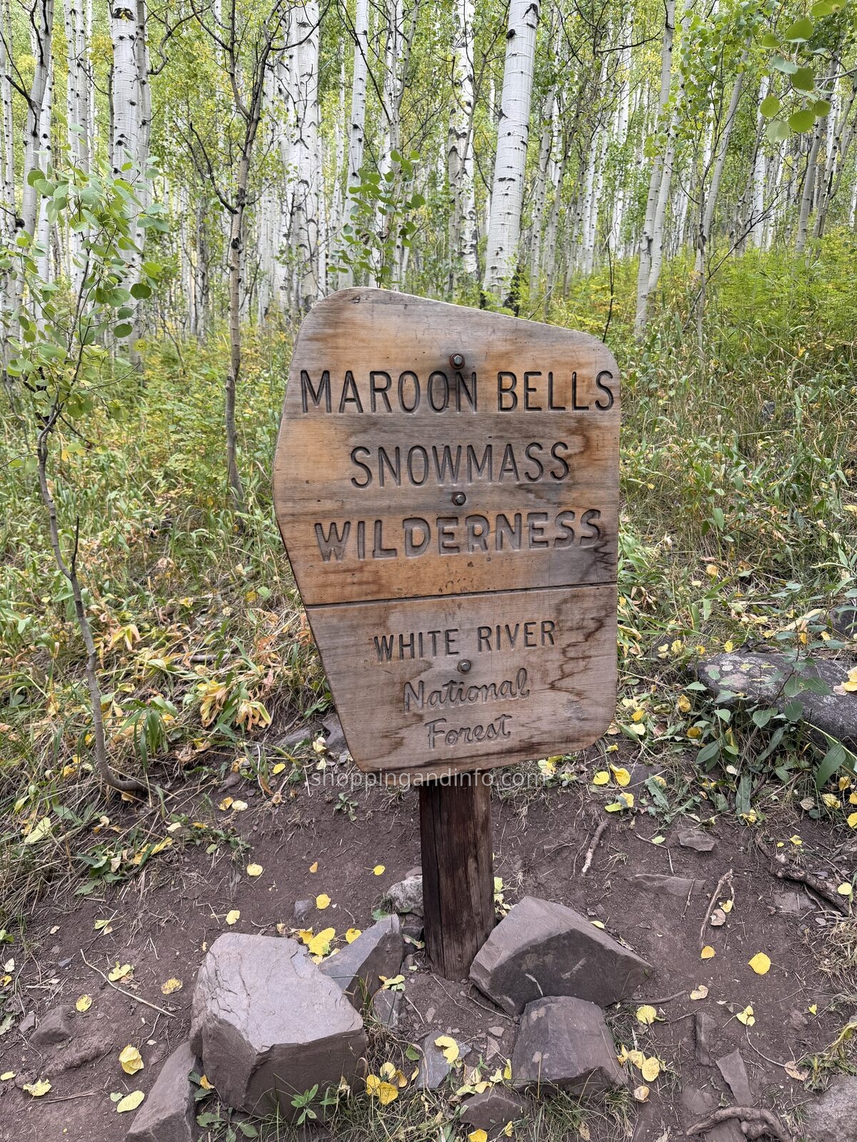 Maroon Bells wilderness sign