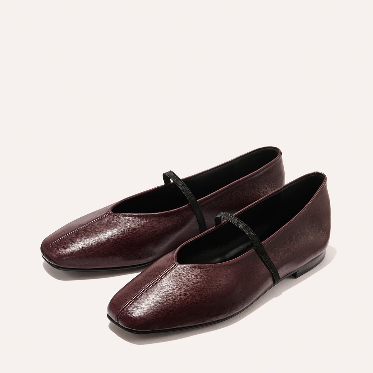 Margaux The Phoebe Flat in Burgundy Nappa - Kaitlyn Meade outfits