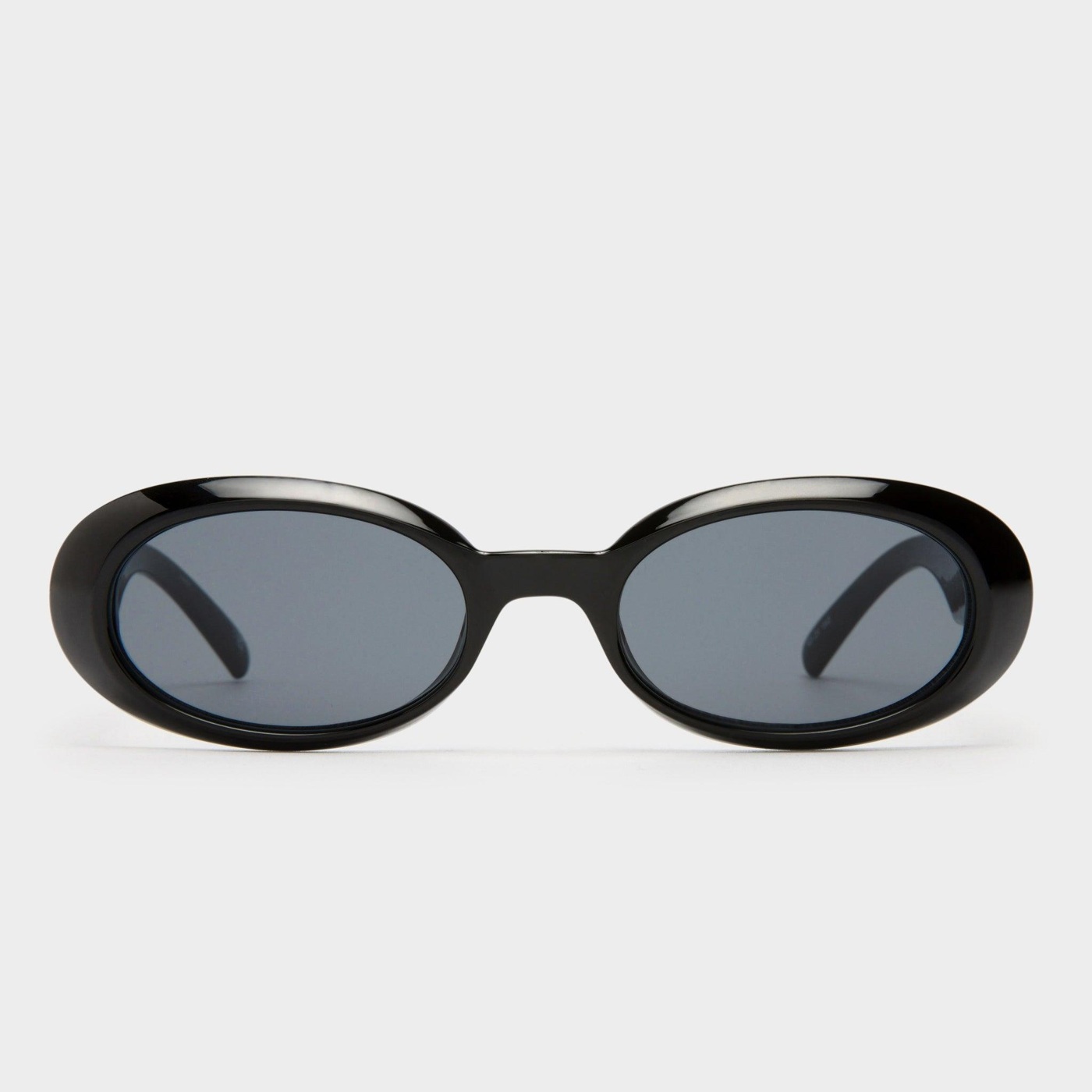 black oval sunglasses - Le Specs Work It! Sunglasses in Black - Cami Miller outfits