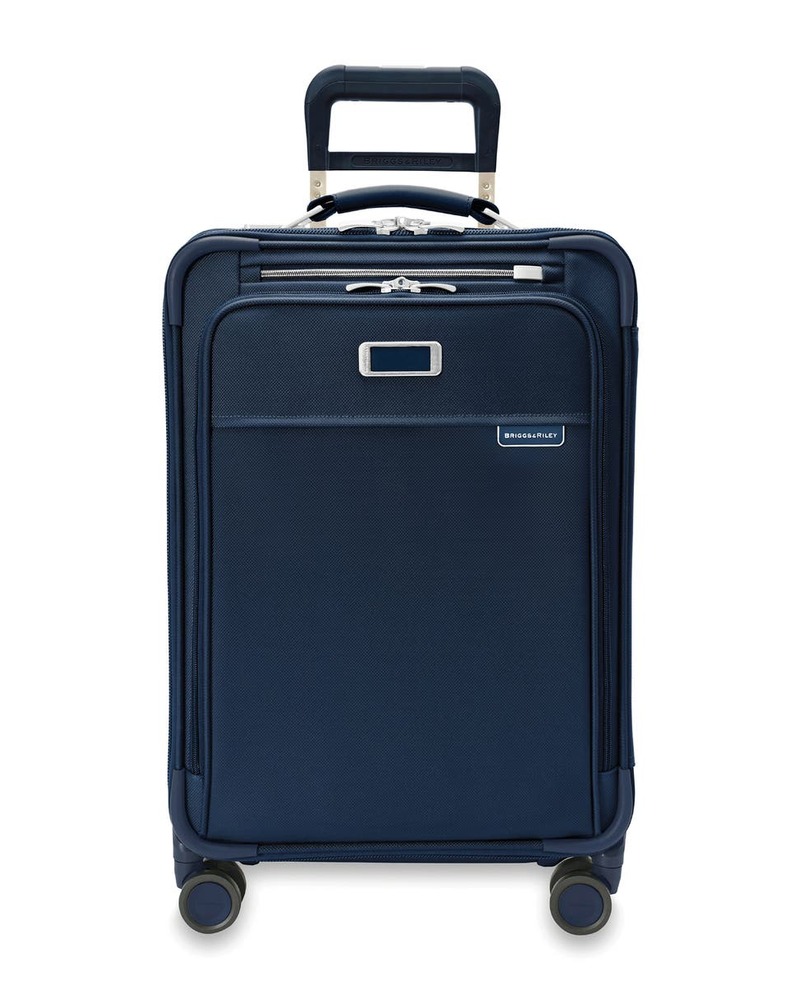 Briggs & Riley Baseline Essential 22-Inch Carry-On in Navy Briggs & Riley Baseline Essential 22-Inch Carry-On in Navy