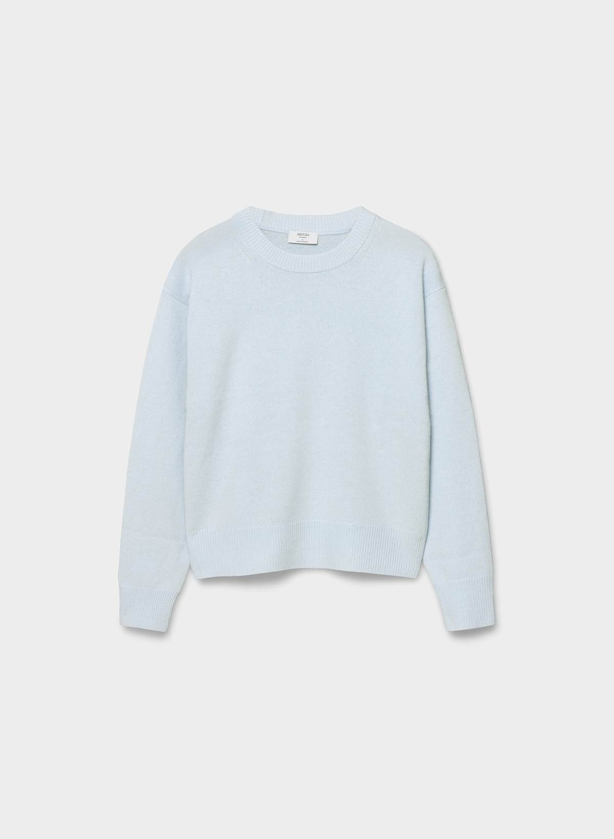 Aritzia Essential Cashmere Relic Sweater in plein air blue - The Century City Mall Holiday Guide and Lunch at Ramen Nagi Aritzia Essential Cashmere Relic Sweater in plein air blue - The Century City Mall Holiday Guide and Lunch at Ramen Nagi