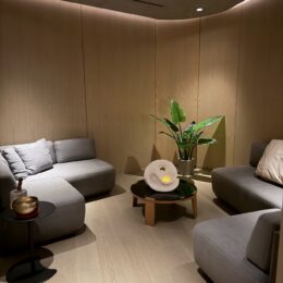 Fairmont Spa Century Plaza relaxation lounge with curved white ceiling