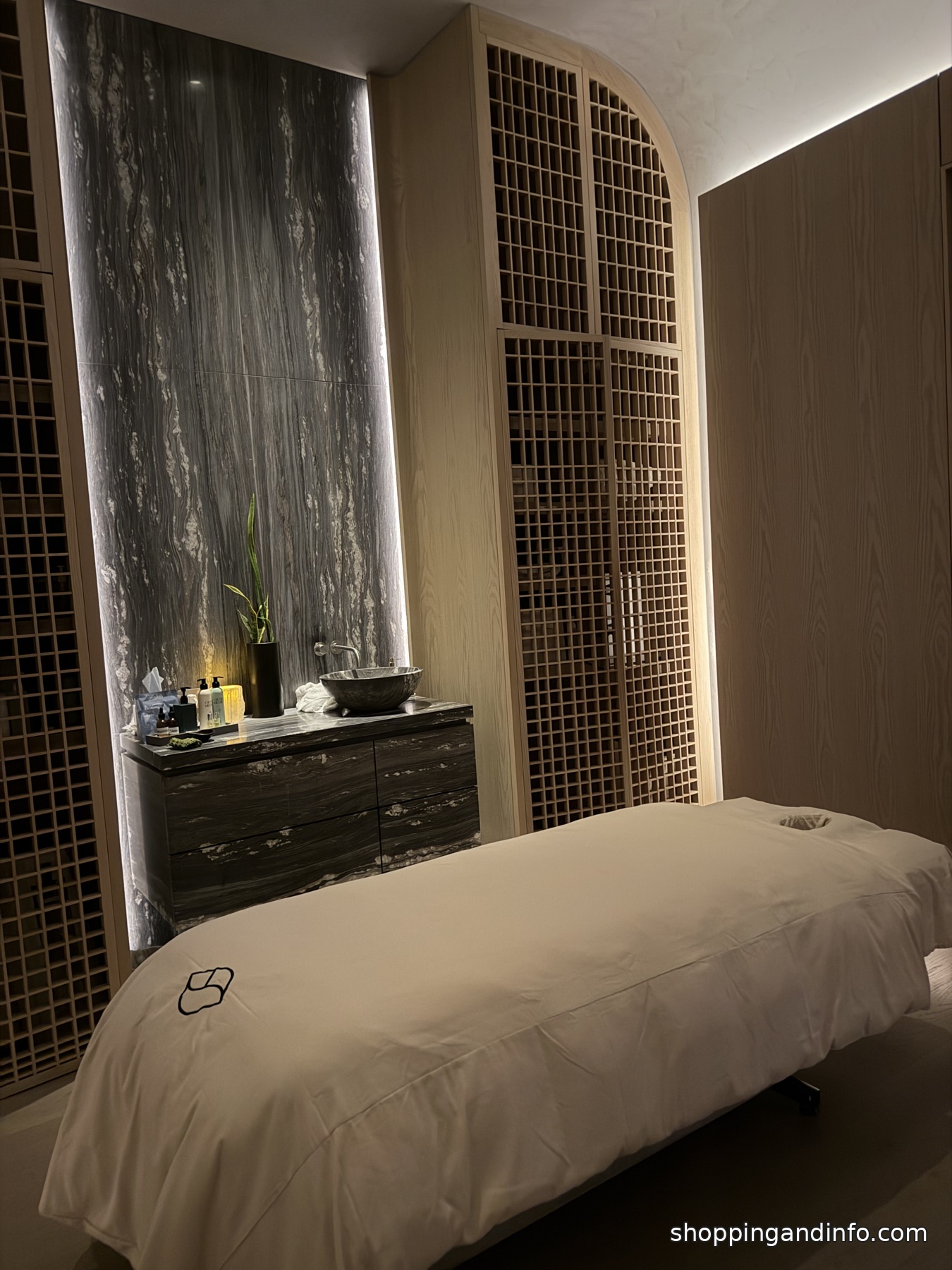 Fairmont Spa Century Plaza treatment room second angle