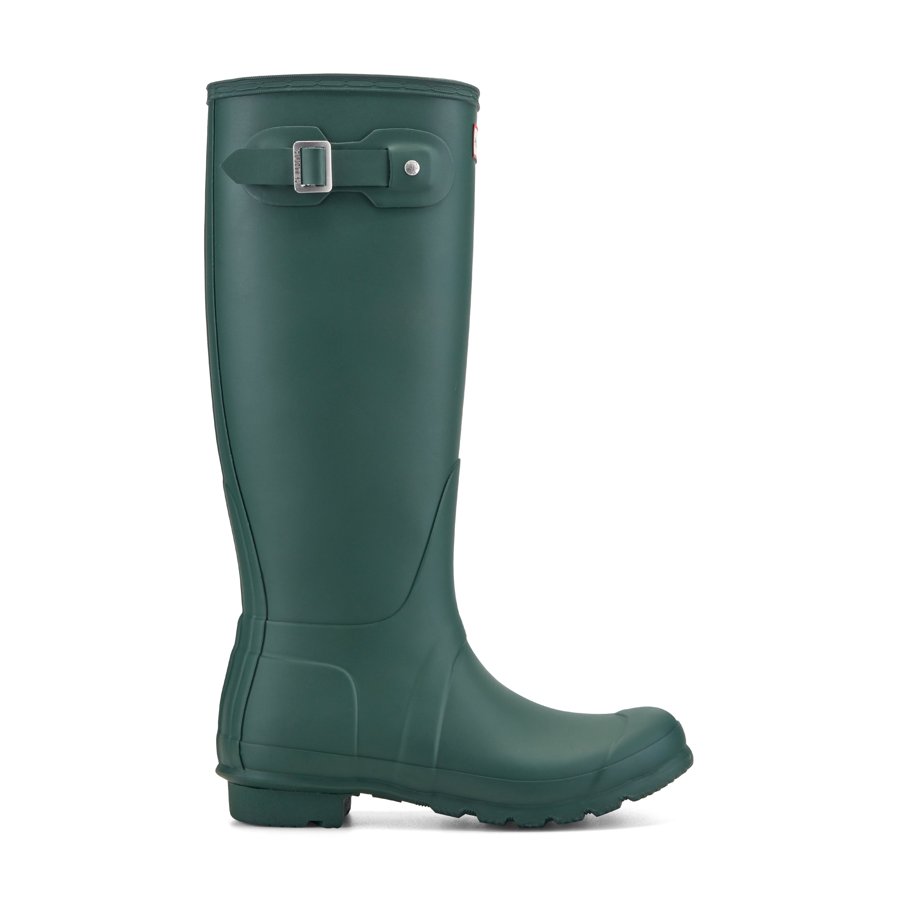 Hunter Original Tall Rain Boots in Green - What to Wear in the Scottish Highlands