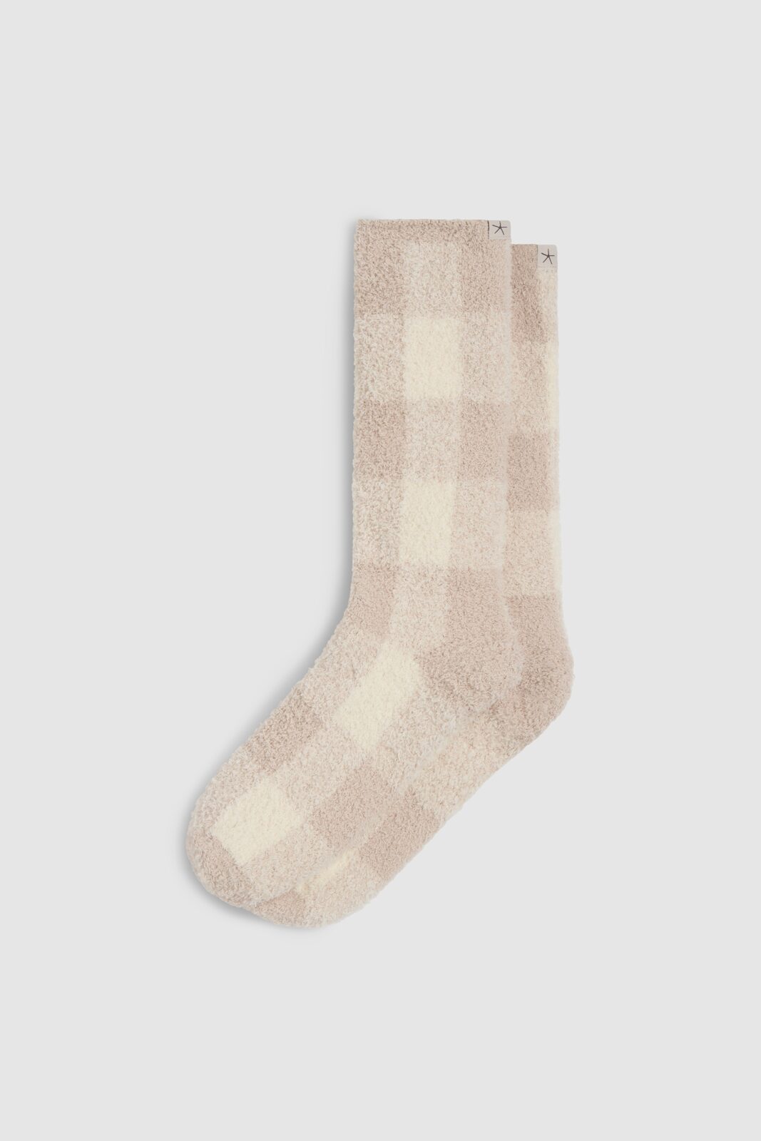 Barefoot Dreams plaid socks - holiday gifts for the woman who has everything Barefoot Dreams plaid socks - holiday gifts for the woman who has everything