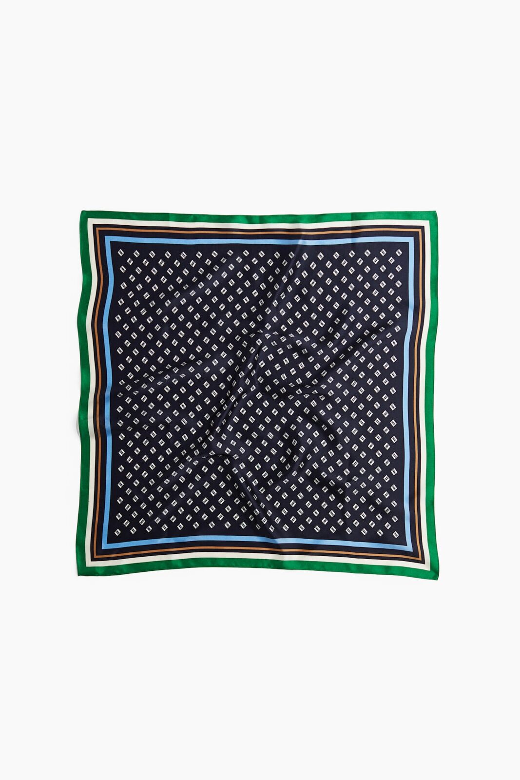 H&M silk scarf - holiday gifts for the woman who has everything H&M silk scarf - holiday gifts for the woman who has everything