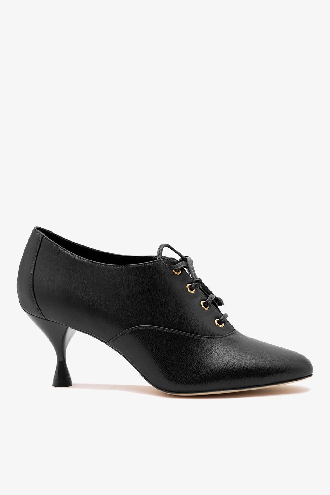 Larroude Liza Pump - holiday gifts for the woman who has everything Larroude Liza Pump - holiday gifts for the woman who has everything