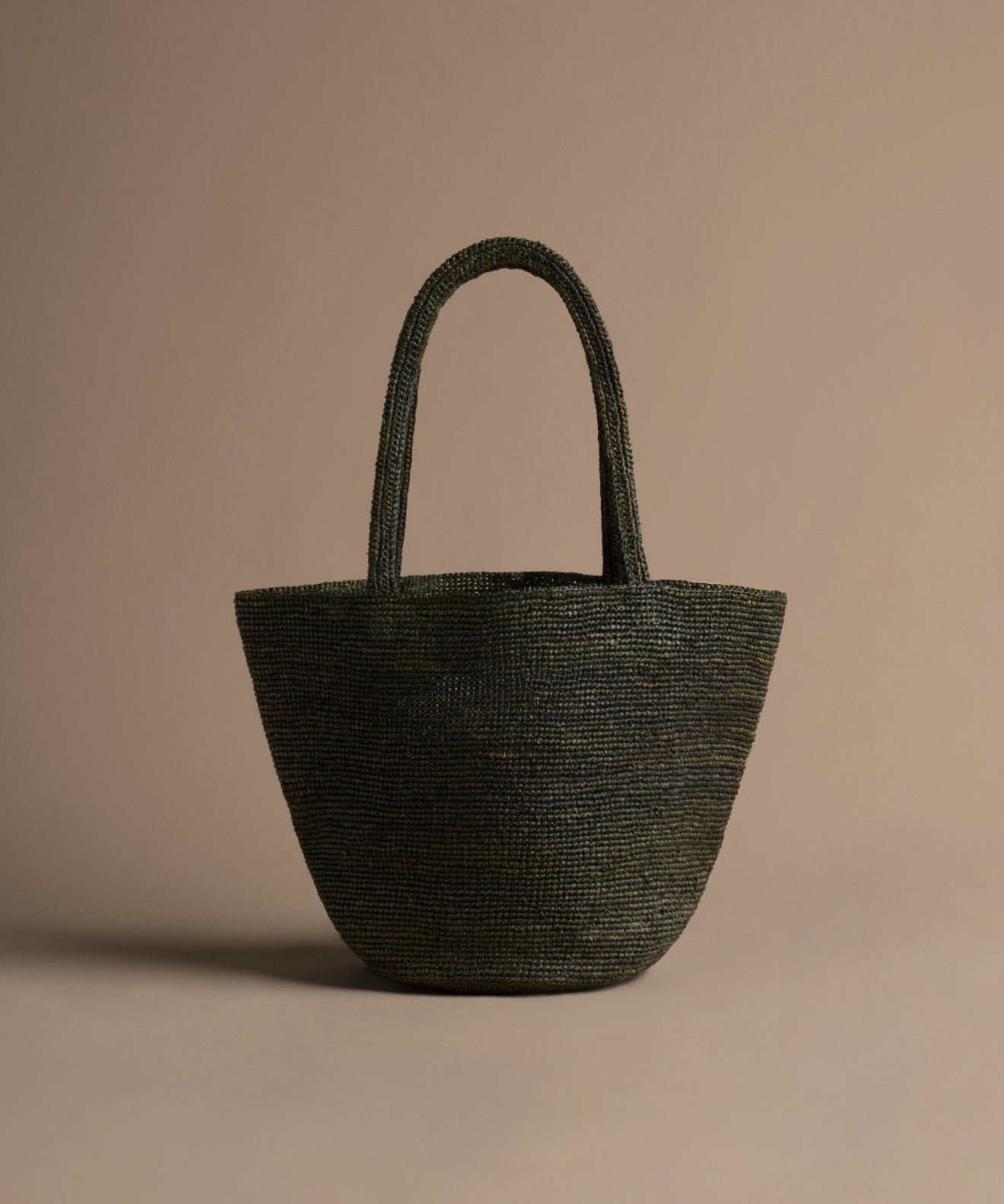 Jenni Kayne Hollis Raffia Bag in Olive