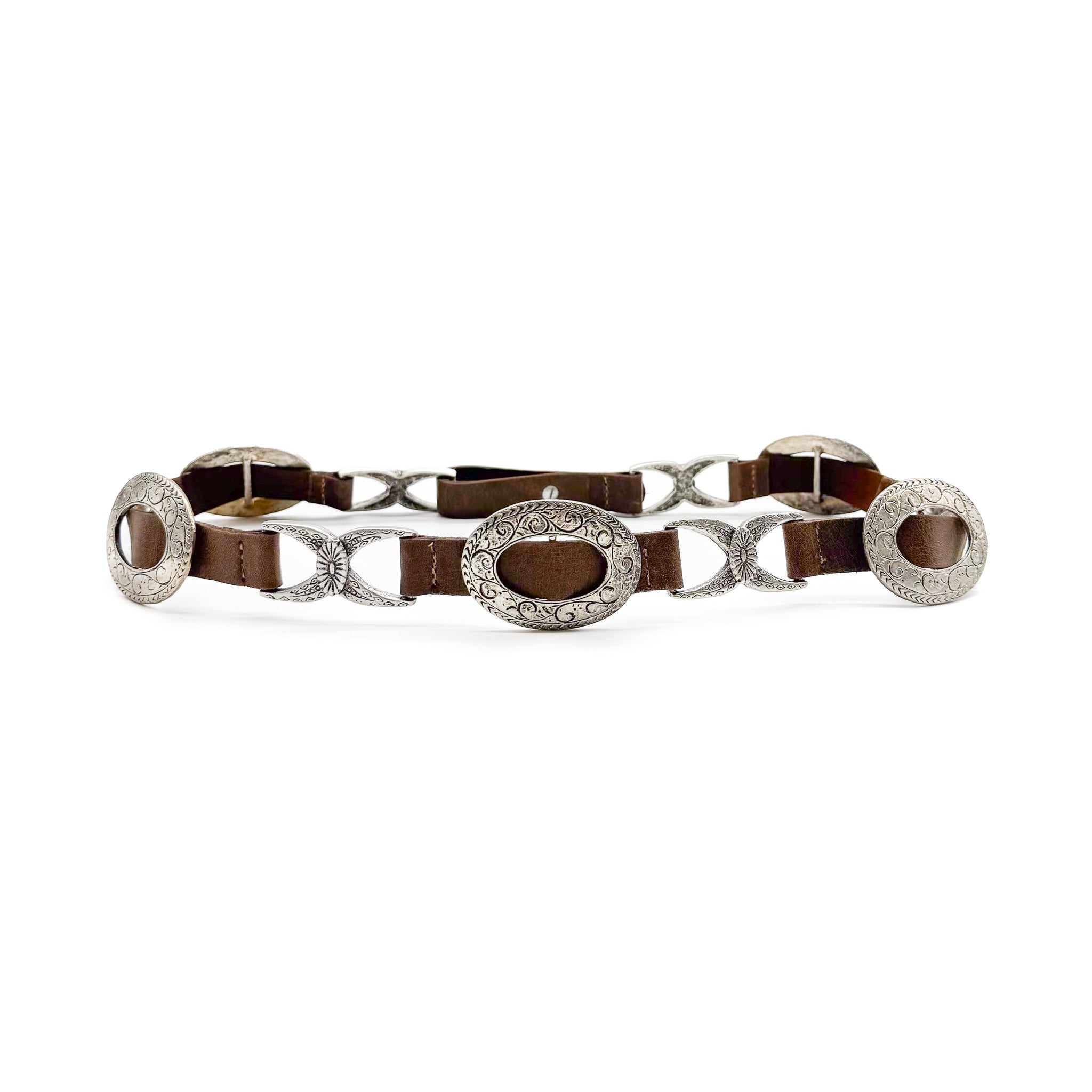 Streets Ahead Kentucky concho belt in chocolate leather - Monica Dutton outfits Streets Ahead Kentucky concho belt in chocolate leather - Monica Dutton outfits