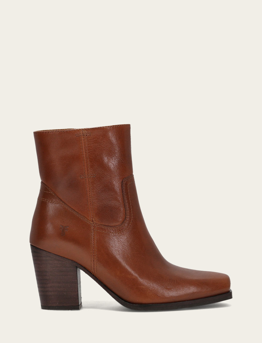 Frye Shiloh zip bootie in cinnamon - Monica Dutton outfits Frye Shiloh zip bootie in cinnamon - Monica Dutton outfits